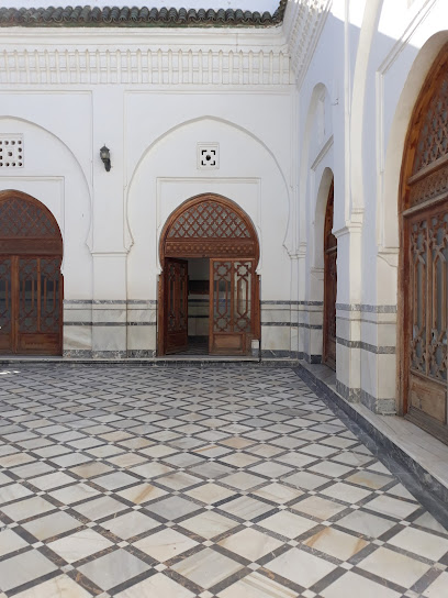 Yamaa el quebir (mezquita grande)