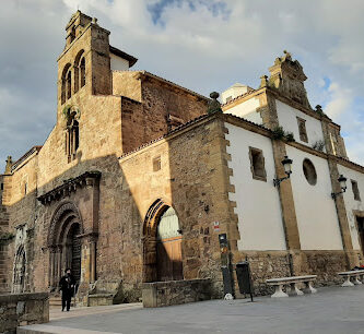 Iglesia de San Antonio (Antiguos Padres Franciscanos)